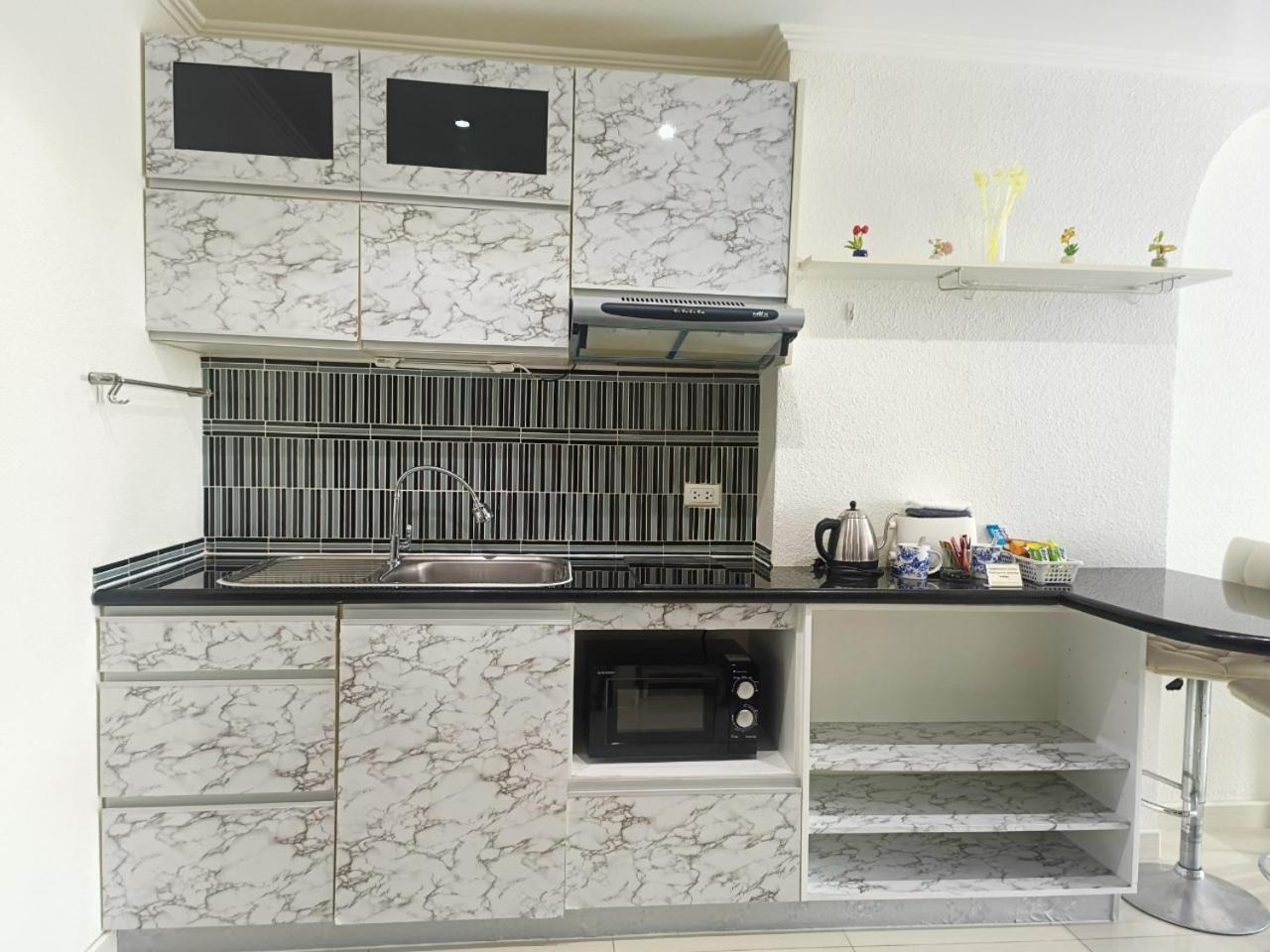 View Talay 6 Pattaya Beach Apartment By Honey Exterior photo