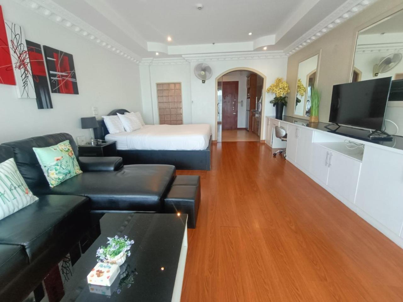 View Talay 6 Pattaya Beach Apartment By Honey Exterior photo