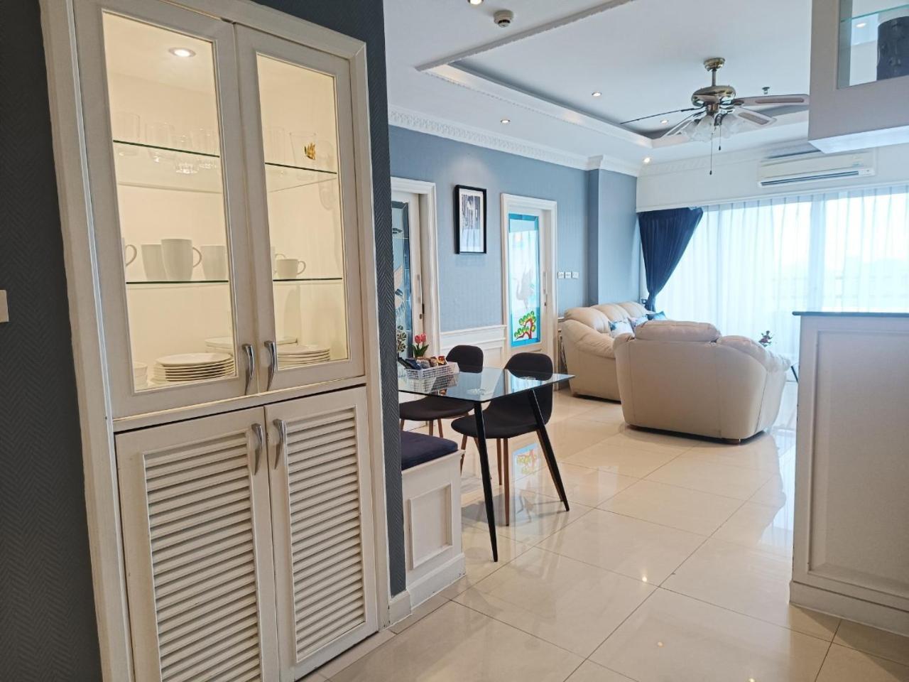 View Talay 6 Pattaya Beach Apartment By Honey Exterior photo