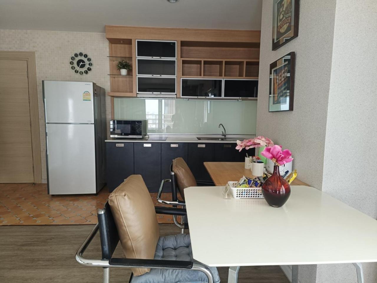 View Talay 6 Pattaya Beach Apartment By Honey Exterior photo