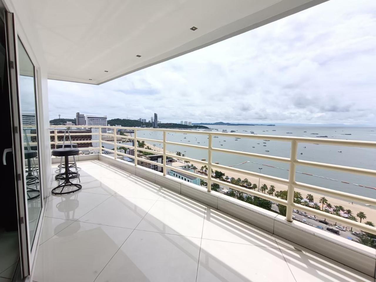 View Talay 6 Pattaya Beach Apartment By Honey Exterior photo